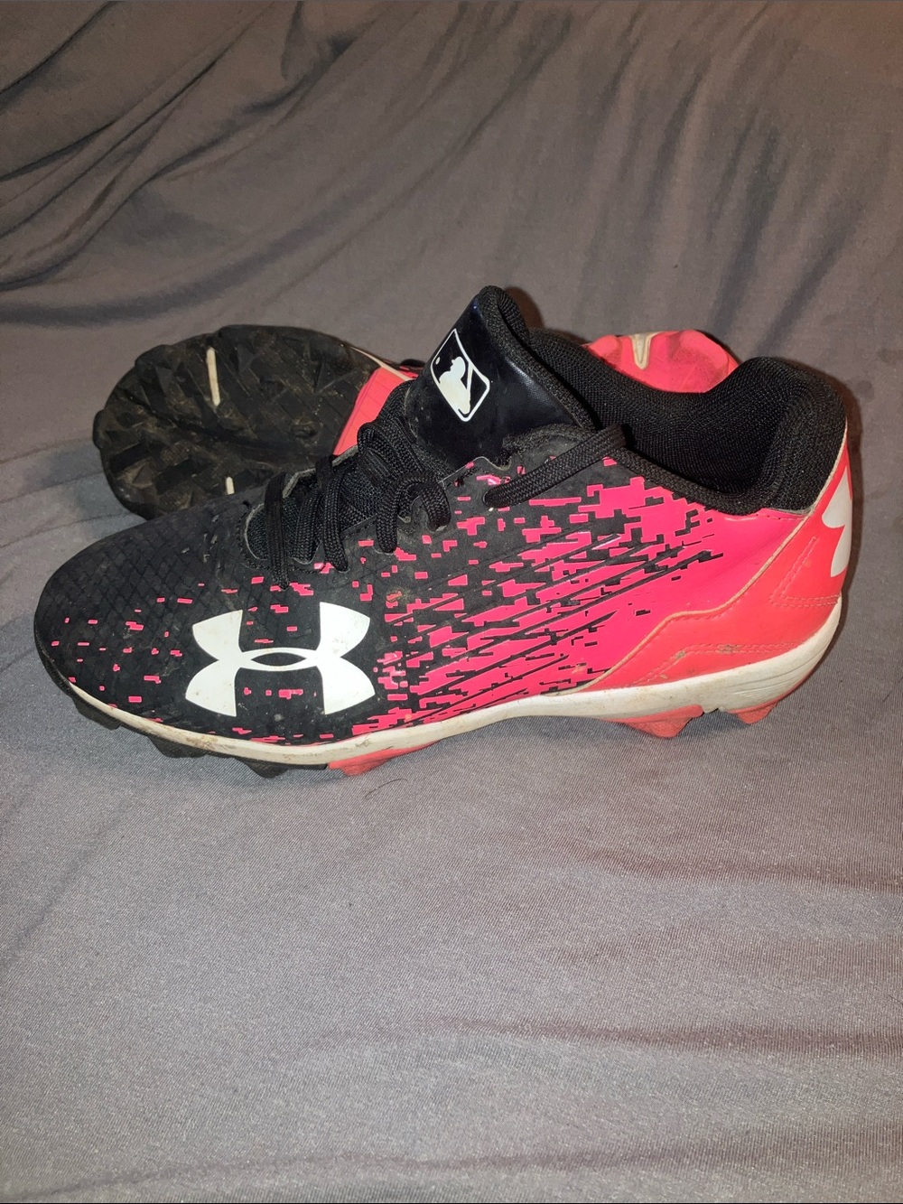 Under Armour Youth Black and Hot Pink Baseball Cleats